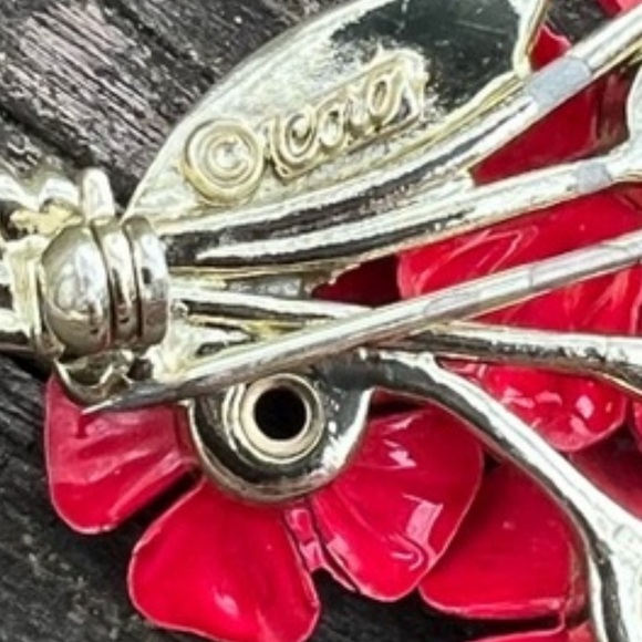Vintage Coro Floral Bouquet Costume Brooch Pin - Picture 3 of 8
